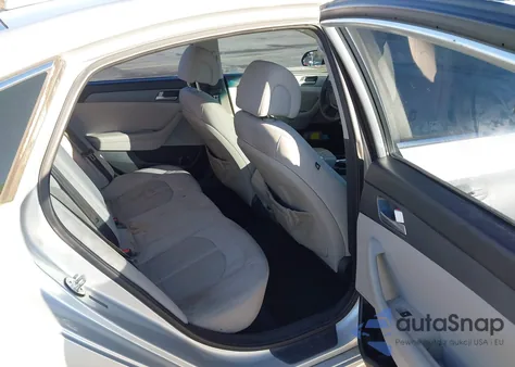 2017 Hyundai Sonata z USA, uszkodzony, nr VIN 5NPE24AF4HH547068